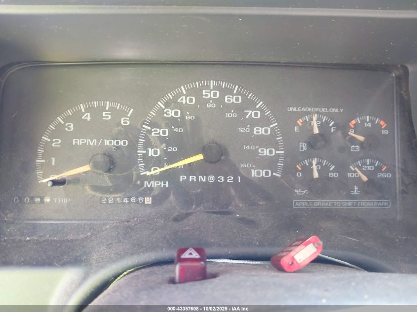 1998 Chevrolet Suburban 1500 VIN: 3GNFK16R9WG139863 Lot: 43357608