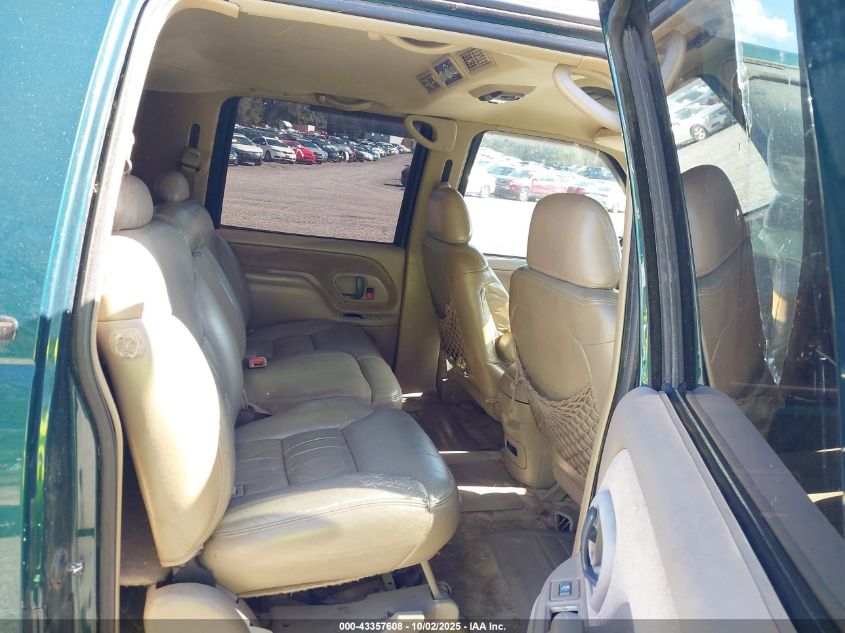 1998 Chevrolet Suburban 1500 VIN: 3GNFK16R9WG139863 Lot: 43357608