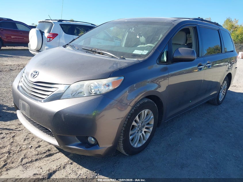 2013 TOYOTA SIENNA XLE/LIMITED 5TDYK3DC5DS402828