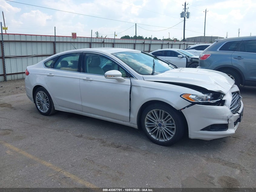FORD FUSION SE
