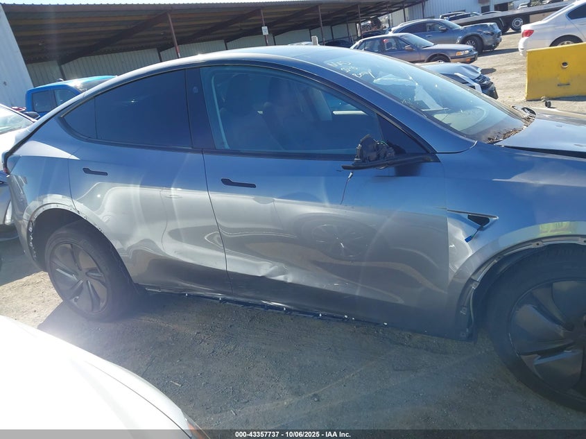 2026 TESLA MODEL Y LONG RANGE DUAL MOTOR ALL-WHEEL DRIVE 7SAYGDED2TF422250