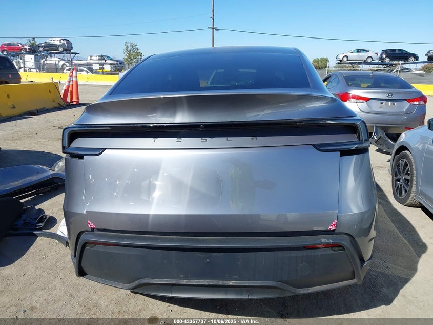 2026 TESLA MODEL Y LONG RANGE DUAL MOTOR ALL-WHEEL DRIVE 7SAYGDED2TF422250