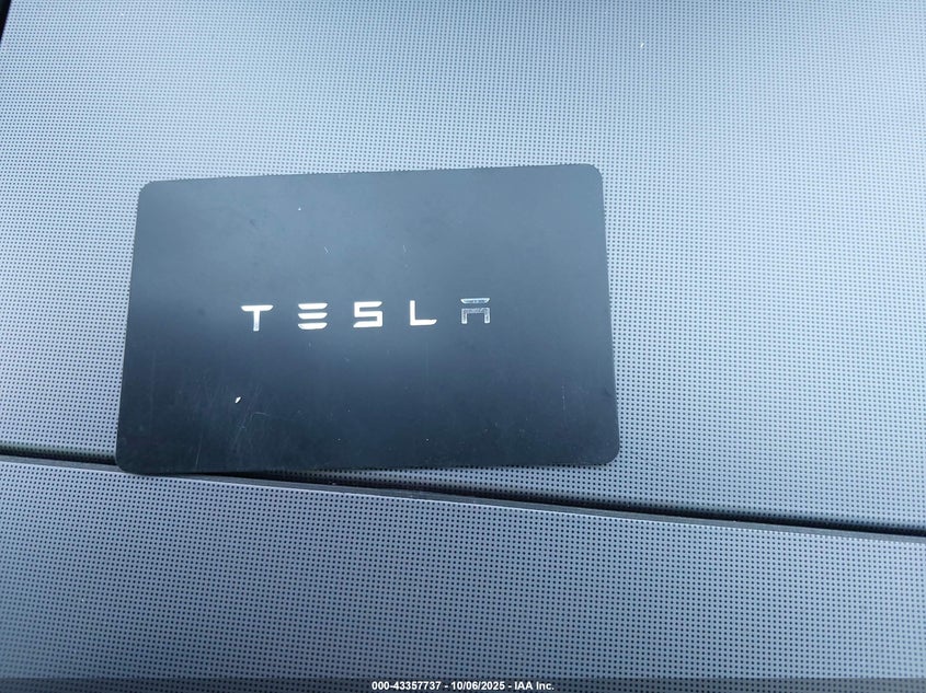 2026 TESLA MODEL Y LONG RANGE DUAL MOTOR ALL-WHEEL DRIVE 7SAYGDED2TF422250