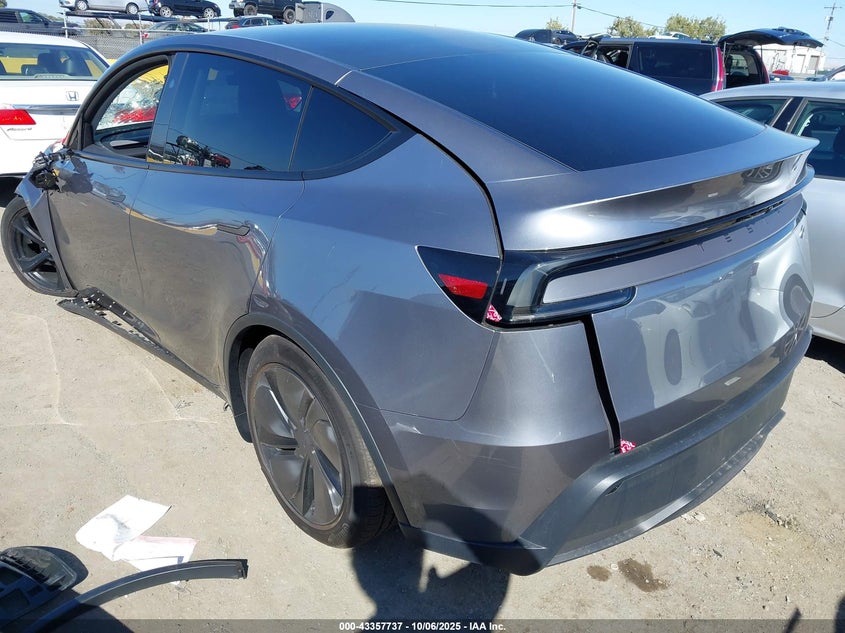 2026 TESLA MODEL Y LONG RANGE DUAL MOTOR ALL-WHEEL DRIVE 7SAYGDED2TF422250