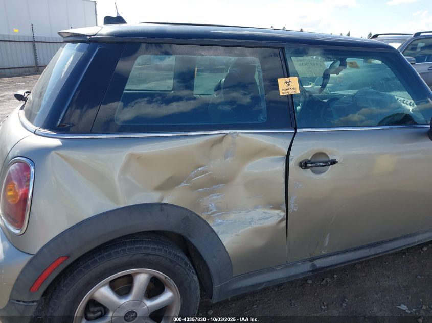 2009 Mini Cooper VIN: WMWMF33549TT69655 Lot: 43357830