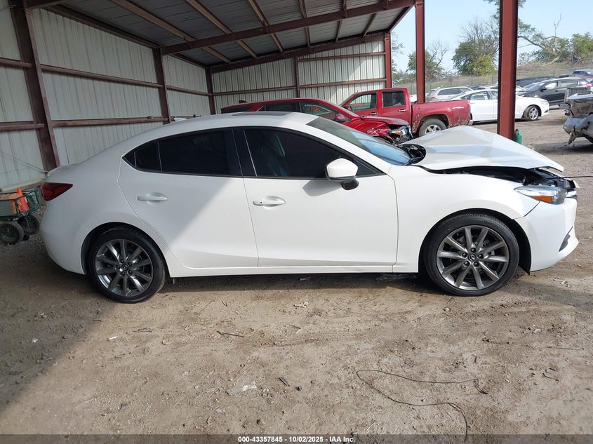 2018 MAZDA MAZDA3 TOURING - 3MZBN1V35JM237078