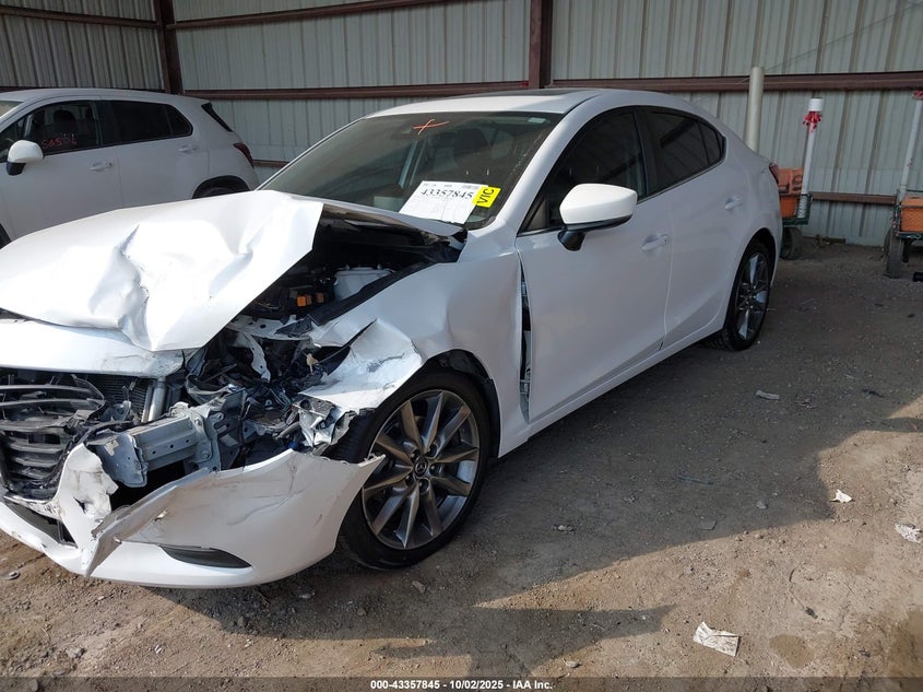 2018 MAZDA MAZDA3 TOURING - 3MZBN1V35JM237078