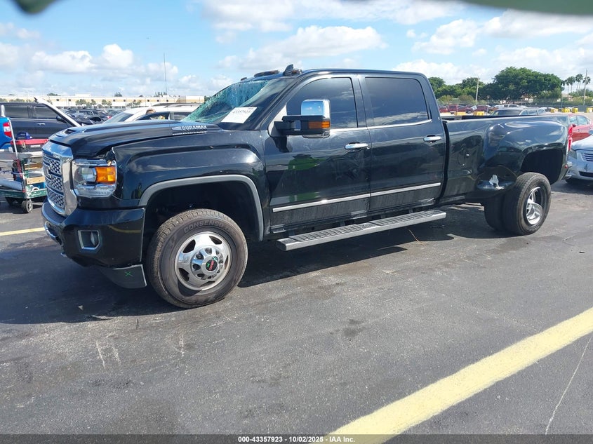 2018 GMC Sierra 3500Hd Denali 1GT42YEY8JF102928 photo #3