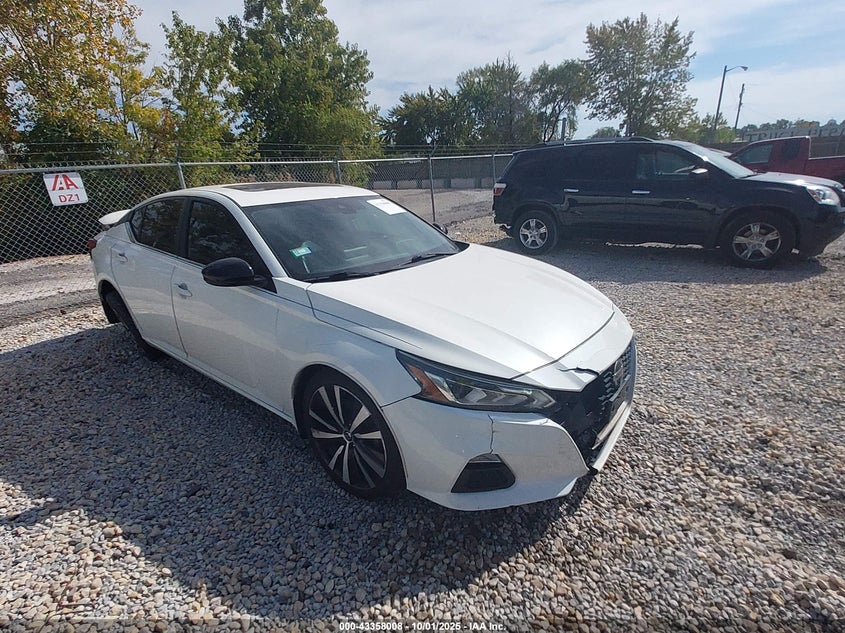 NISSAN ALTIMA SR INTELLIGENT AWD