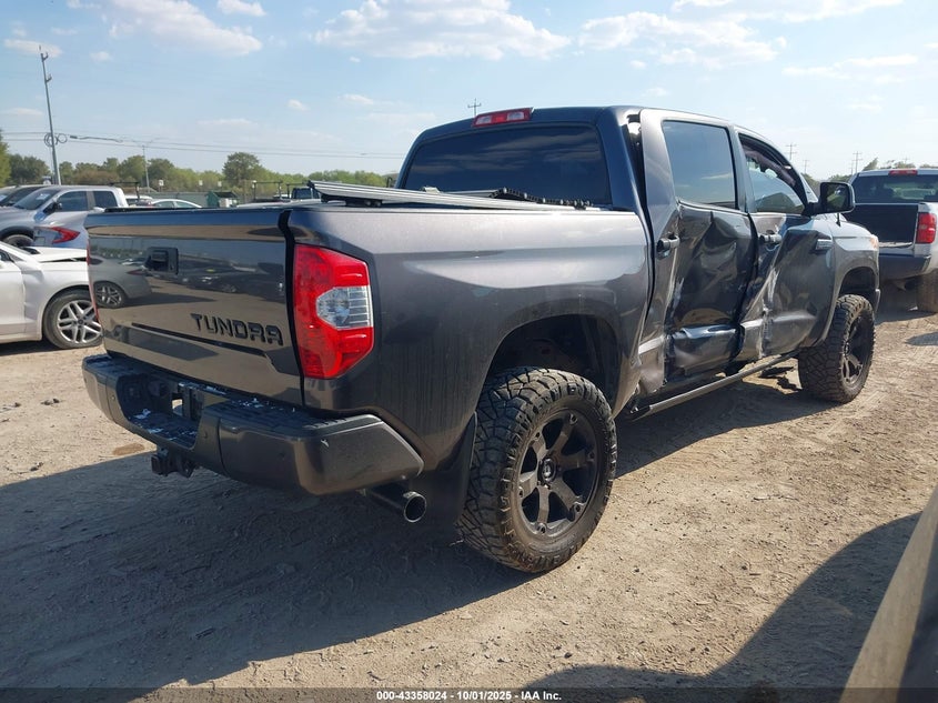 2017 TOYOTA TUNDRA PLATINUM 5.7L V8 - 5TFAW5F19HX639853