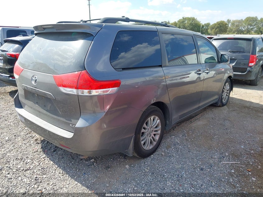 2014 TOYOTA SIENNA XLE V6 8 PASSENGER 5TDYK3DC5ES426905