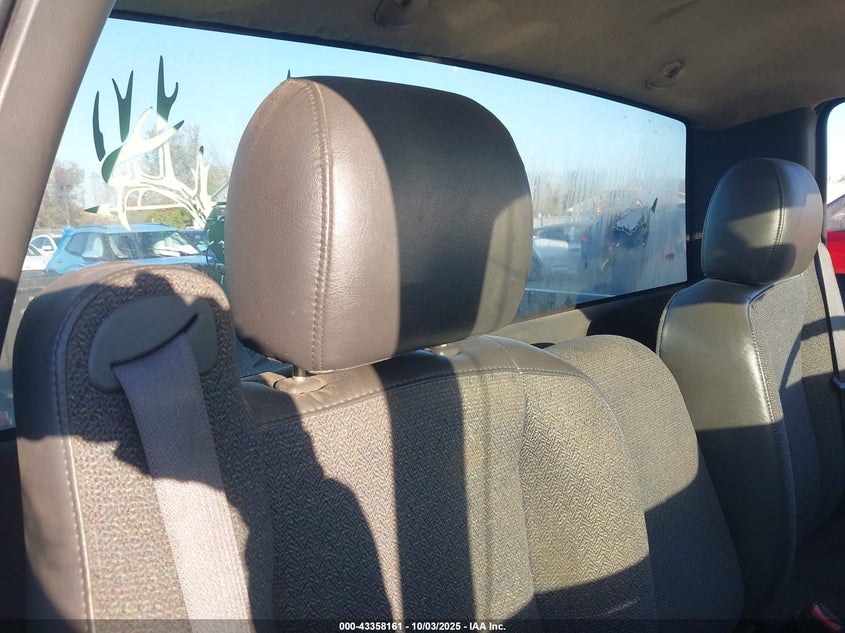 2007 Chevrolet Silverado 1500 Classic Work Truck VIN: 3GCEK14X57G243158 Lot: 43358161