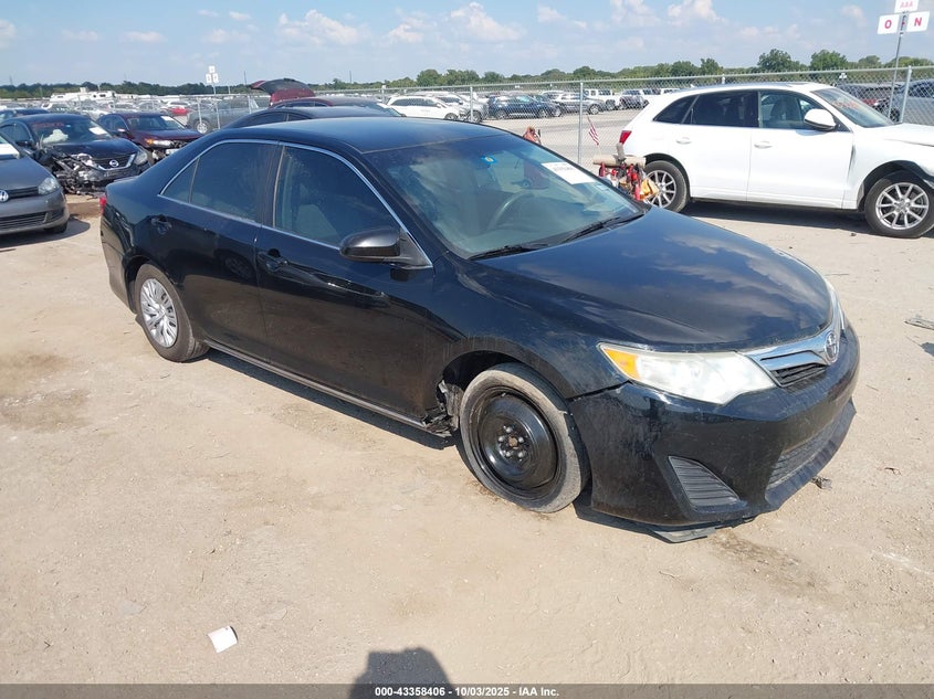 TOYOTA CAMRY LE
