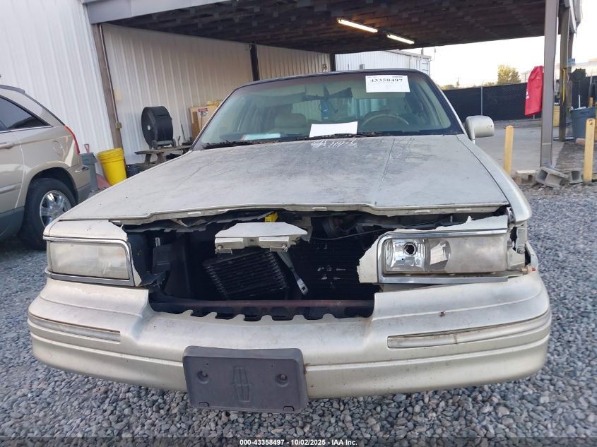 1997 Lincoln Town Car Signature VIN: 1LNLM82W3VY745380 Lot: 43358497