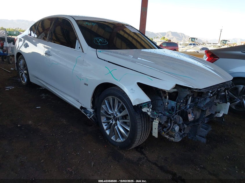 INFINITI Q50 3.0T LUXE