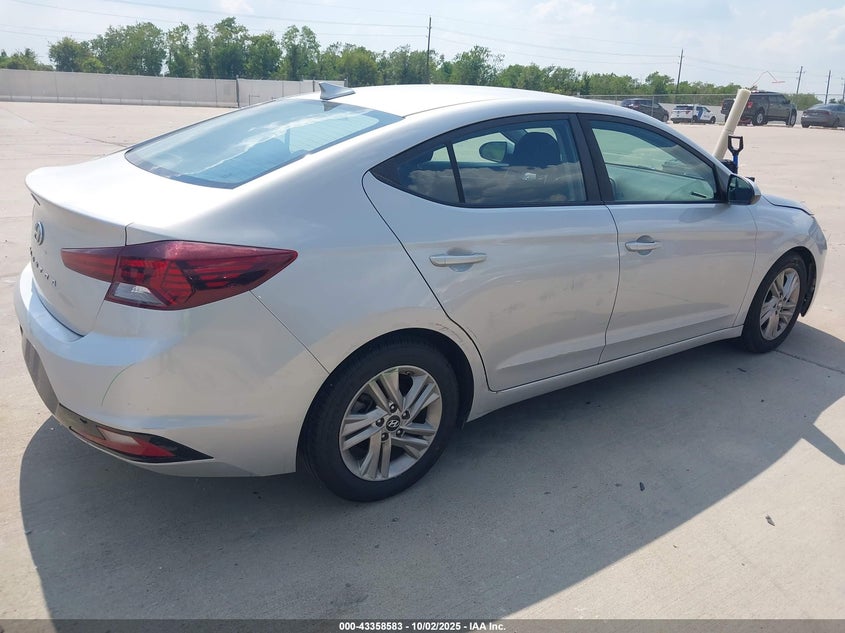 2019 HYUNDAI ELANTRA SEL - 5NPD84LF4KH472435