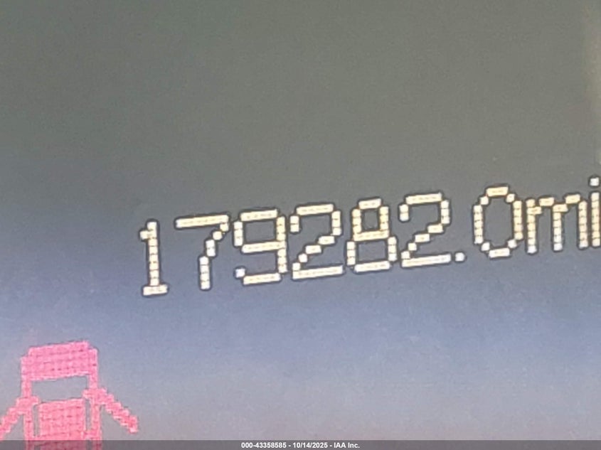 2017 Ram 2500 Tradesman 4X2 8' Box VIN: 3C7WR4AJ0HG647281 Lot: 43358585