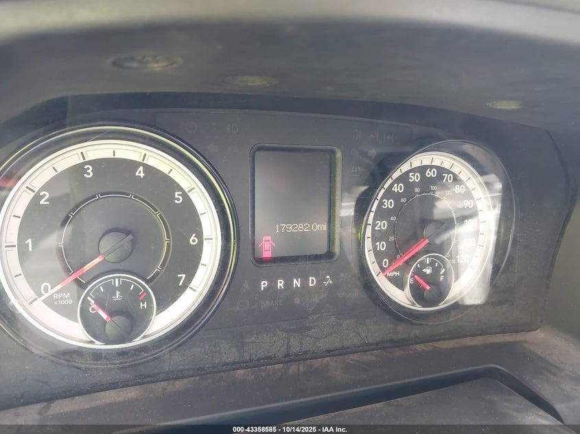 2017 Ram 2500 Tradesman 4X2 8' Box VIN: 3C7WR4AJ0HG647281 Lot: 43358585