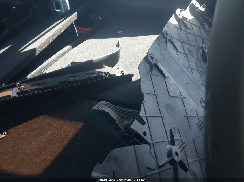 2022 Tesla Model X Dual Motor All-Wheel Drive/Plaid Tri Motor All-Wheel Drive VIN: 7SAXCDE58NF350182 Lot: 43358639