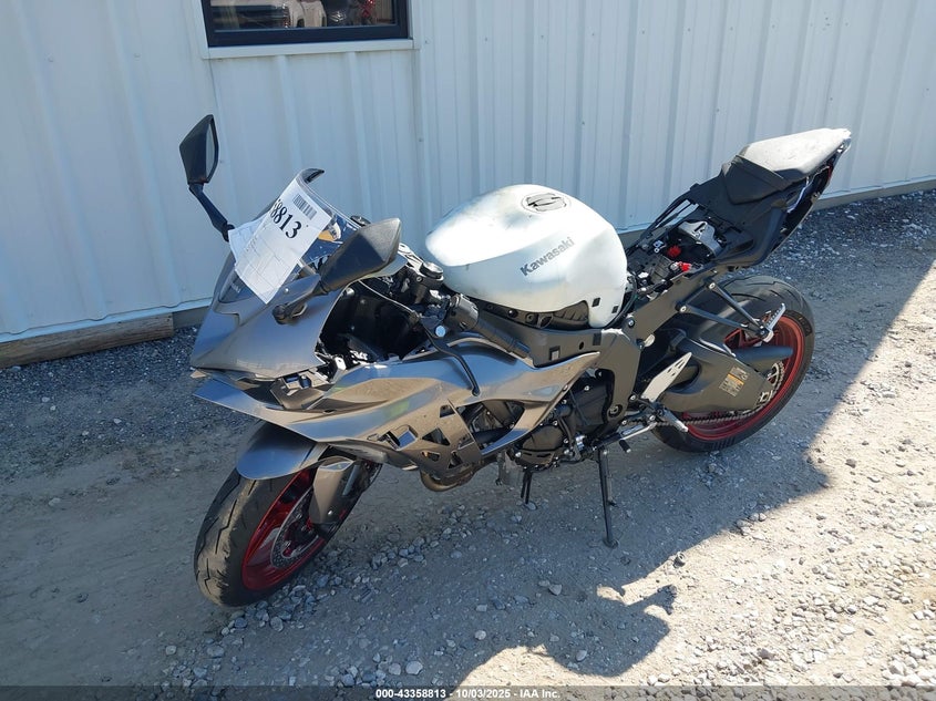 JKBZXJK17SA011238 2025 KAWASAKI ZX photo no. 2