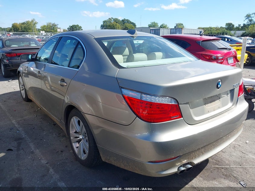 WBANU53539C121757 2009 BMW 5ER photo no. 3