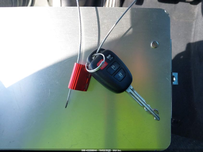 2015 Toyota Camry Se VIN: 4T1BF1FKXFU028424 Lot: 43358844