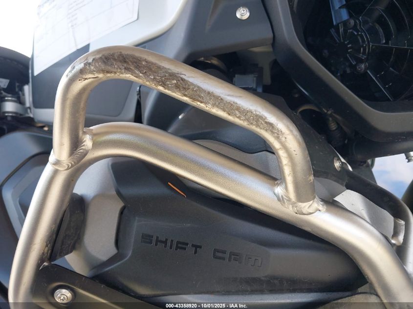 2025 BMW R 1300 Gs Adventure VIN: WB10M3305S6L00292 Lot: 43358920