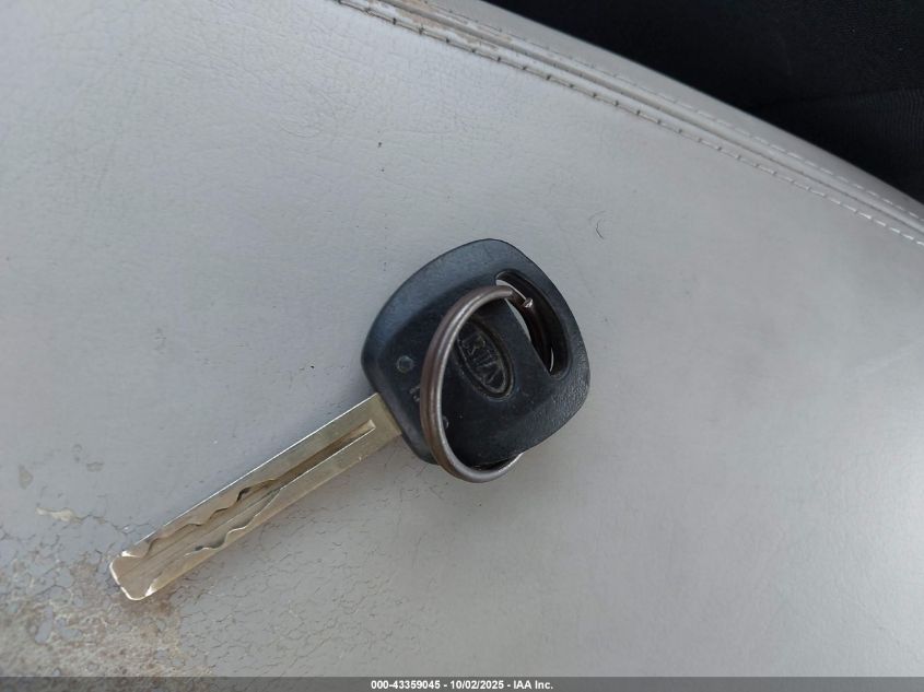 2005 Kia Amanti VIN: KNALD124155053451 Lot: 43359045