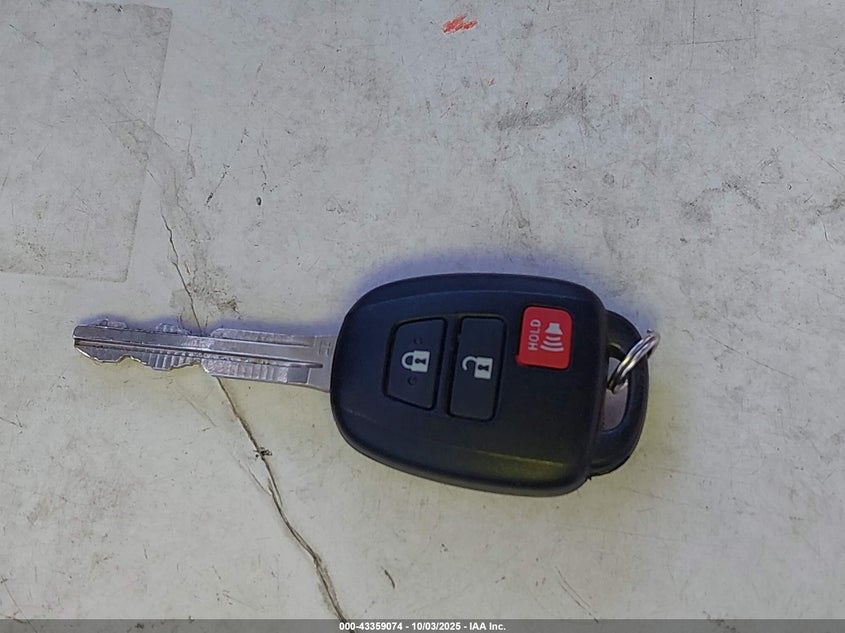 2016 TOYOTA HIGHLANDER LE - 5TDZARFH0GS021167