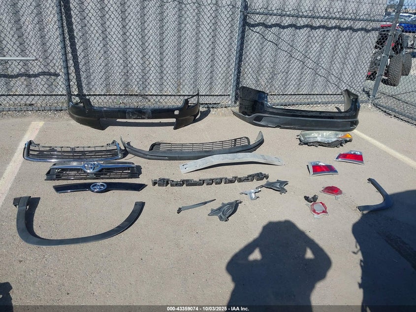 2016 TOYOTA HIGHLANDER LE - 5TDZARFH0GS021167