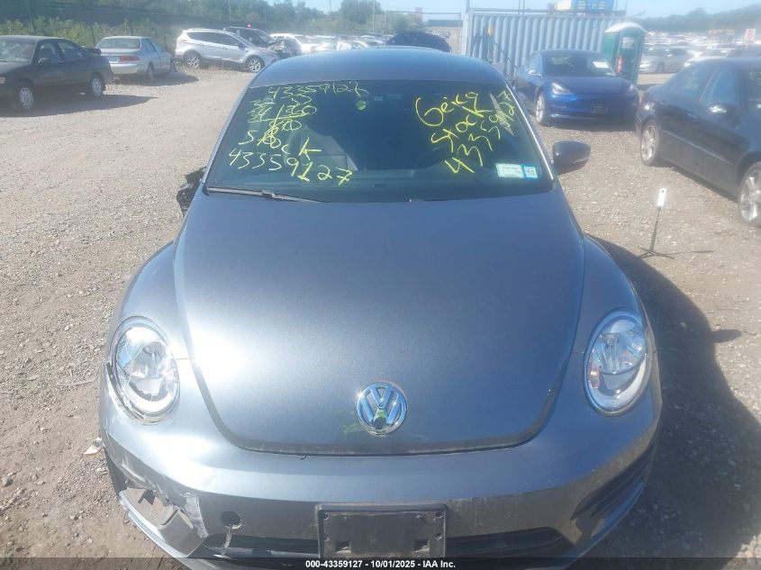 2018 Volkswagen Beetle 2.0T Coast/2.0T S VIN: 3VWFD7AT0JM706638 Lot: 43359127