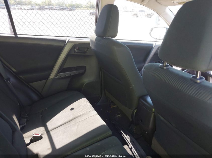 2018 Toyota Rav4 Le VIN: 2T3ZFREV6JW499592 Lot: 43359146