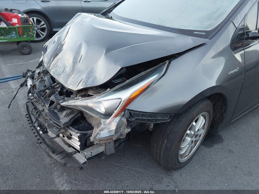 2017 TOYOTA PRIUS TWO - JTDKBRFU8H3575670