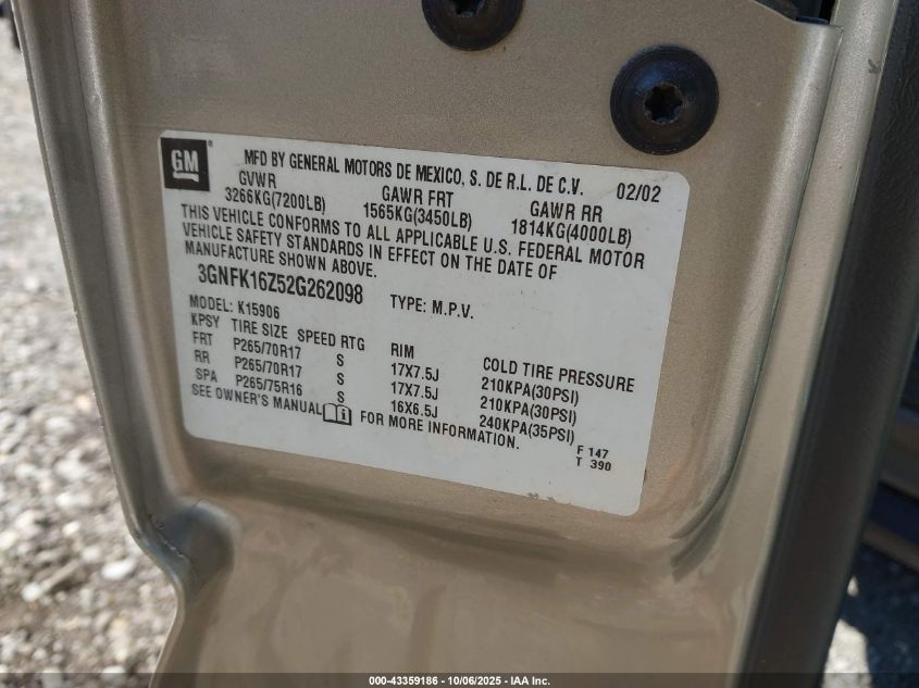 2002 Chevrolet Suburban 1500 Z71 VIN: 3GNFK16Z52G262098 Lot: 43359186