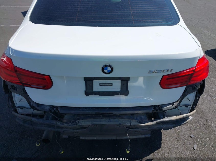 2016 BMW 320I - WBA8E1G53GNT35582