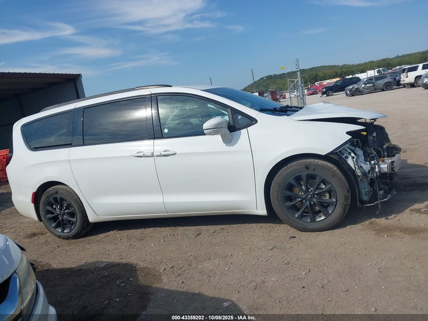 2021 Chrysler Pacifica Touring L VIN: 2C4RC1BGXMR531104 Lot: 43359202