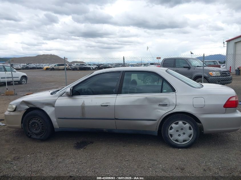 1998 Honda Accord Lx VIN: 1HGCG5545WA209398 Lot: 43359263