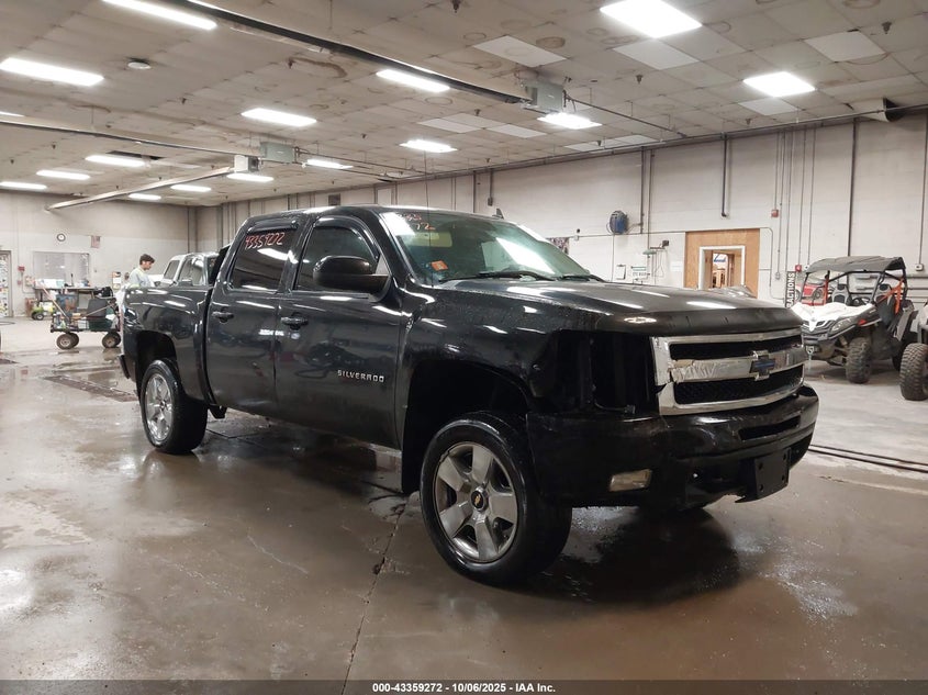 CHEVROLET SILVERADO 1500 LTZ
