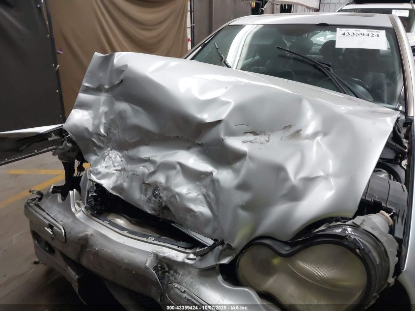 2001 Mercedes-Benz C 320 VIN: WDBRF64J51F049977 Lot: 43359424