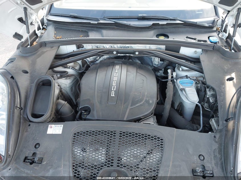 2017 PORSCHE MACAN - WP1AA2A5XHLB00333
