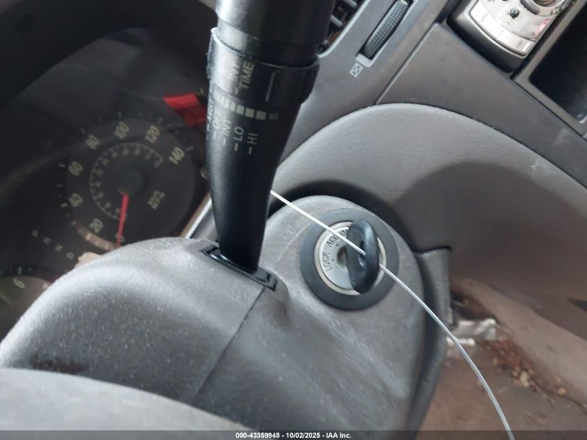 2005 Hyundai Elantra Gls/Gt VIN: KMHDN46D55U950645 Lot: 43359948