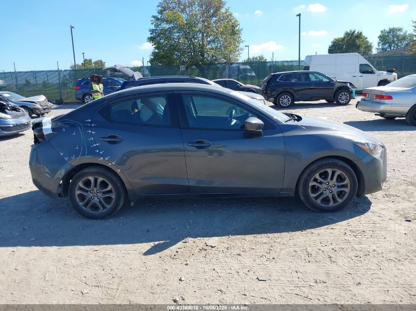 2020 Toyota Yaris Le VIN: 3MYDLBYV4LY704010 Lot: 43360010