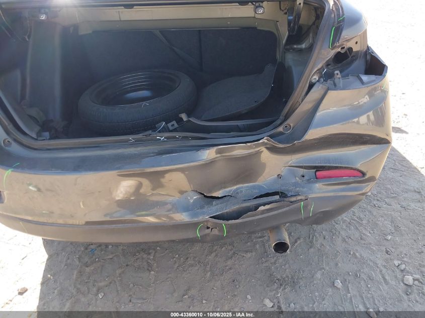 2020 Toyota Yaris Le VIN: 3MYDLBYV4LY704010 Lot: 43360010