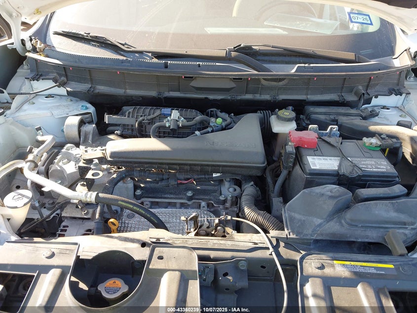 2017 NISSAN ROGUE SV KNMAT2MT0HP594135