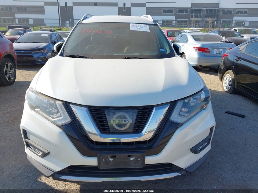 2017 NISSAN ROGUE SV KNMAT2MT0HP594135