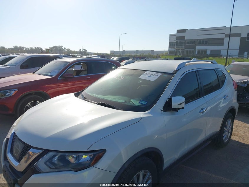 2017 NISSAN ROGUE SV KNMAT2MT0HP594135