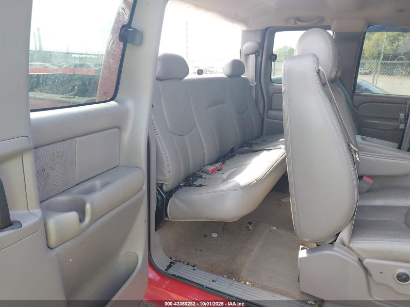 2004 GMC Sierra 2500Hd Slt VIN: 1GTHK29U04E247011 Lot: 43360282