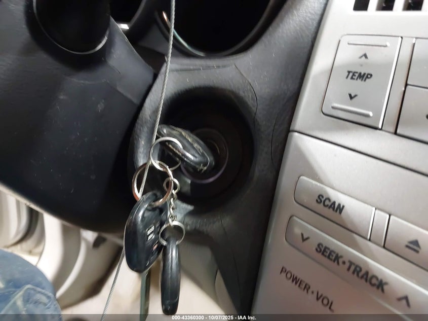 2004 Lexus Rx 330 VIN: JTJHA31U840037724 Lot: 43360300