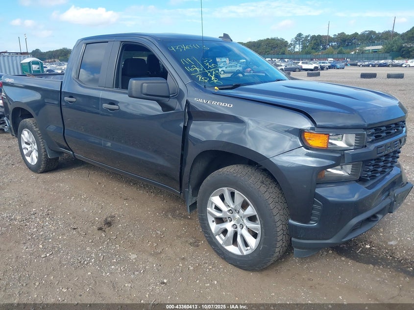 CHEVROLET SILVERADO 1500 4WD STANDARD BED CUSTOM