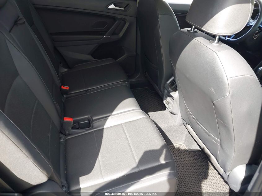 2020 Volkswagen Tiguan 2.0T Se/2.0T Se R-Line Black/2.0T Sel VIN: 3VV3B7AX3LM038952 Lot: 43360435